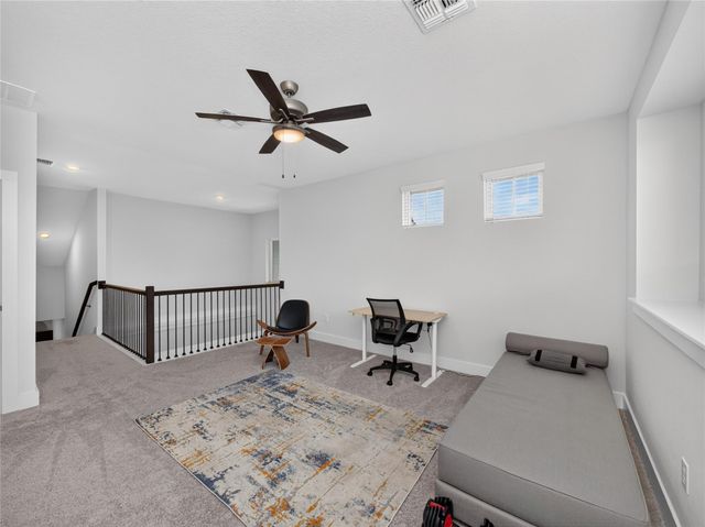 595 Wild Pecan LOOP, Buda, TX 78610