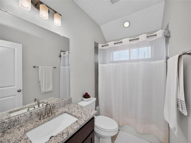 595 Wild Pecan LOOP, Buda, TX 78610