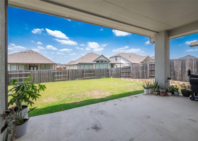 595 Wild Pecan LOOP, Buda, TX 78610
