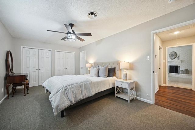 5422 Golf Drive, Houston, TX 77091