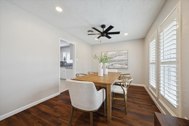 5422 Golf Drive, Houston, TX 77091