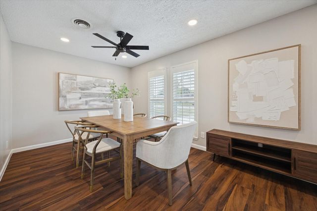 5422 Golf Drive, Houston, TX 77091