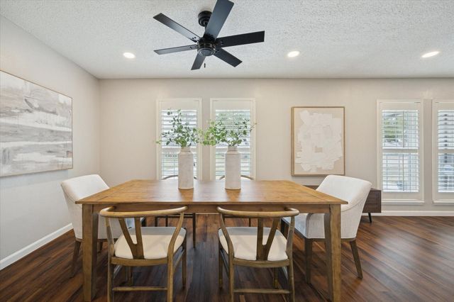 5422 Golf Drive, Houston, TX 77091