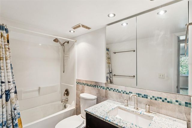 1975 W BAY DRIVE 312, Largo, FL 33770