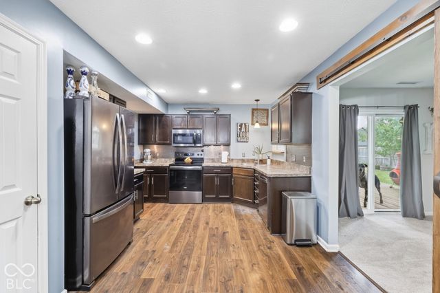 6489 Enclave Court, Greenwood, IN 46143