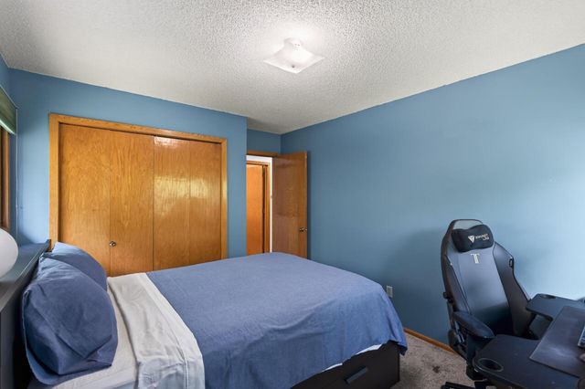 3060 109th Lane NW 8, Coon Rapids, MN 55433