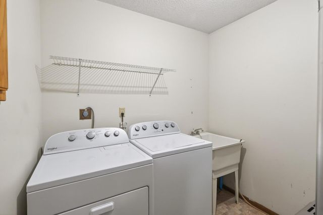 3060 109th Lane NW 8, Coon Rapids, MN 55433