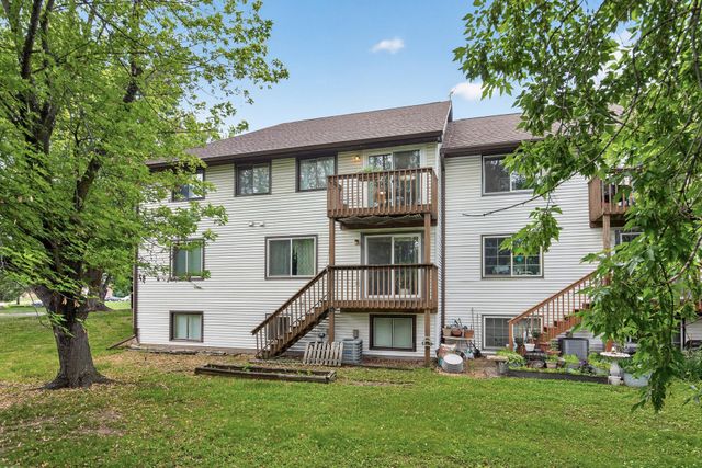3060 109th Lane NW 8, Coon Rapids, MN 55433