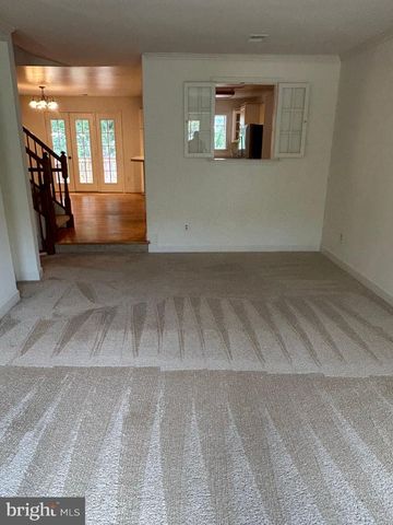 3945 VALLEY RIDGE DR, Fairfax, VA 22033