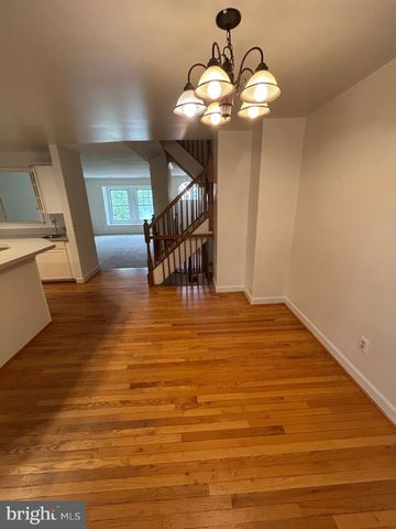 3945 VALLEY RIDGE DR, Fairfax, VA 22033
