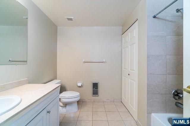 100 Old Palisade Road 2011, Fort Lee, NJ 07024