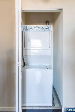 100 Old Palisade Road 2011, Fort Lee, NJ 07024