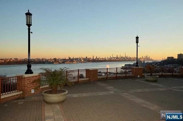 100 Old Palisade Road 2011, Fort Lee, NJ 07024