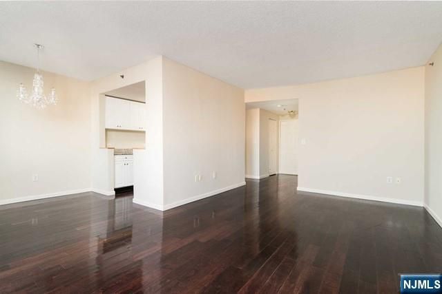 100 Old Palisade Road 2011, Fort Lee, NJ 07024