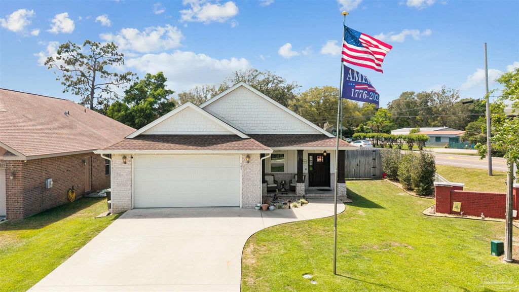 605 Wild Heron Way, Pensacola, FL 32506