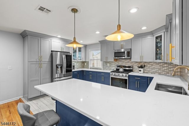689 Gates Ter, Union Twp., NJ 07083