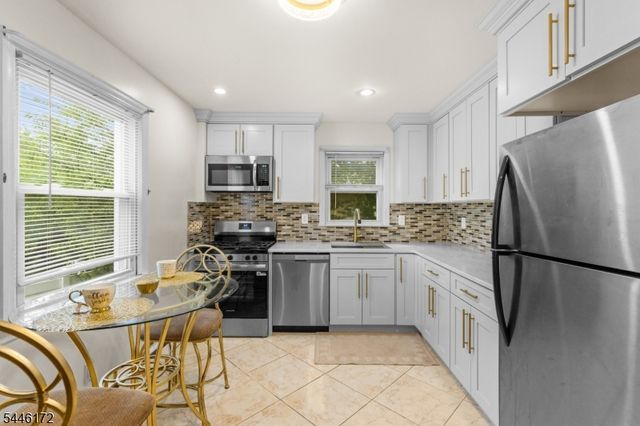 689 Gates Ter, Union Twp., NJ 07083