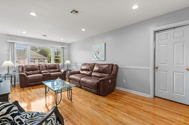 689 Gates Ter, Union Twp., NJ 07083