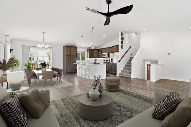 233 Greenway Circle, Deerfield, WI 53531
