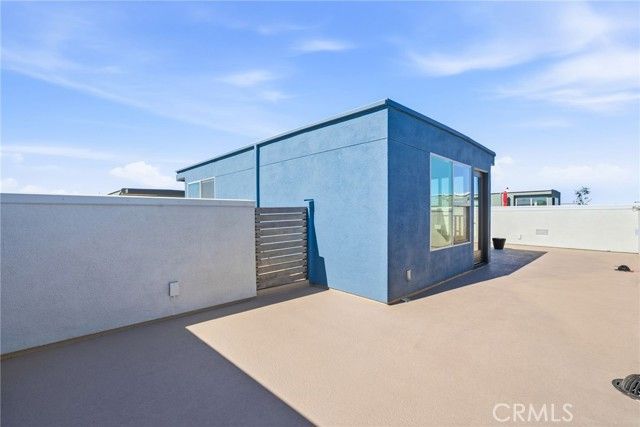 639 Channel Way, Costa Mesa, CA 92627