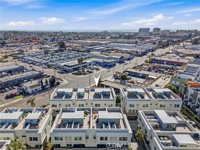 639 Channel Way, Costa Mesa, CA 92627