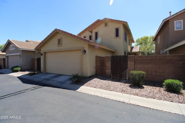 3710 E WAITE Lane, Gilbert, AZ 85295