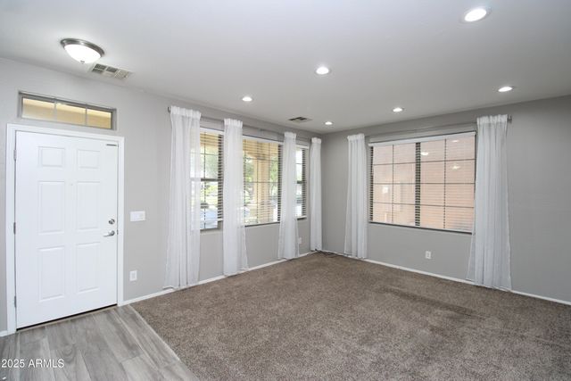 3710 E WAITE Lane, Gilbert, AZ 85295