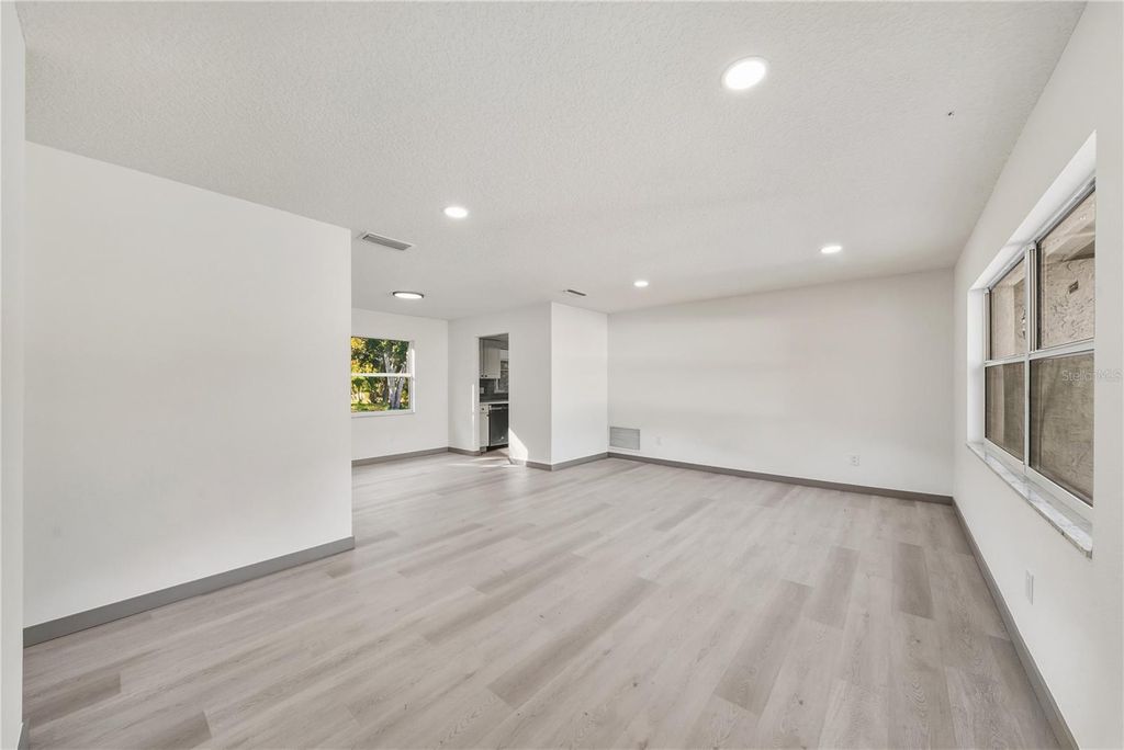 Image 2 of property listing at 4612 CHATEAU ROAD, Orlando, FL 32808