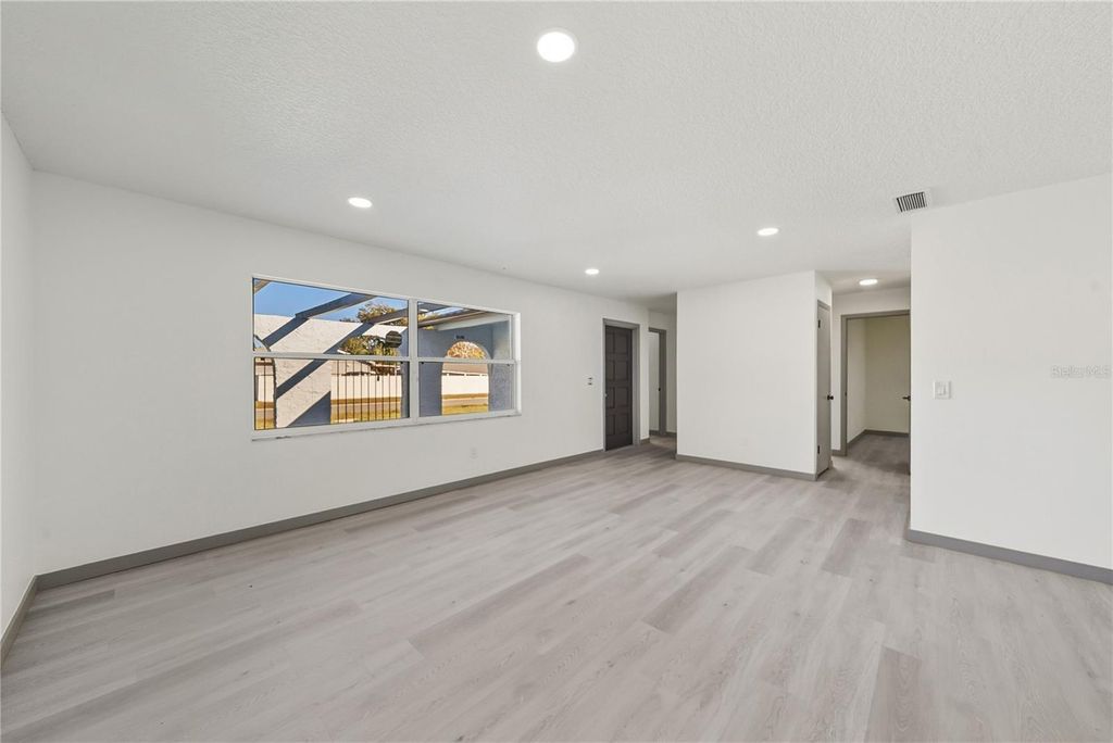 Image 15 of property listing at 4612 CHATEAU ROAD, Orlando, FL 32808