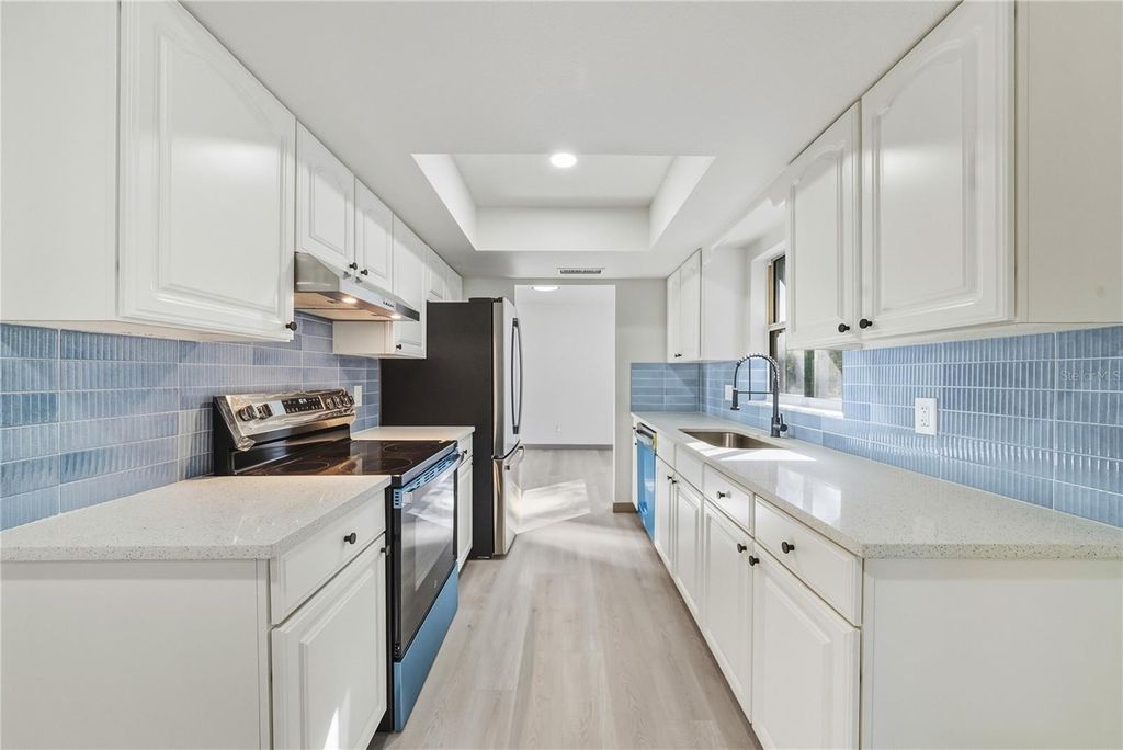 Image 16 of property listing at 4612 CHATEAU ROAD, Orlando, FL 32808