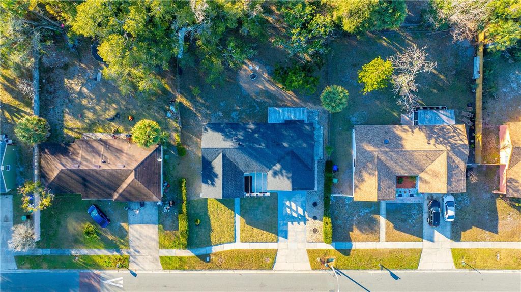 Image 24 of property listing at 4612 CHATEAU ROAD, Orlando, FL 32808