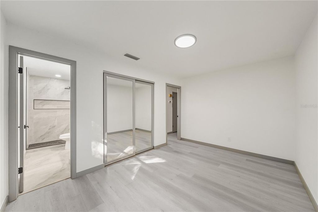 Image 5 of property listing at 4612 CHATEAU ROAD, Orlando, FL 32808