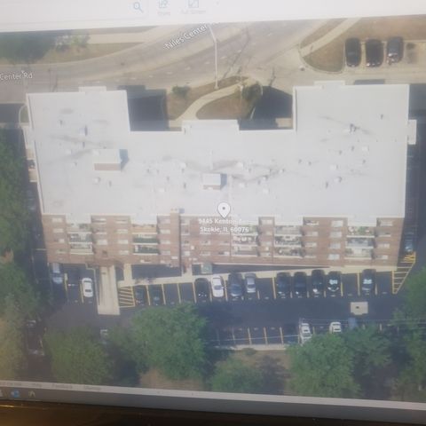 9445 Kenton Avenue P-30, Skokie, IL 60076