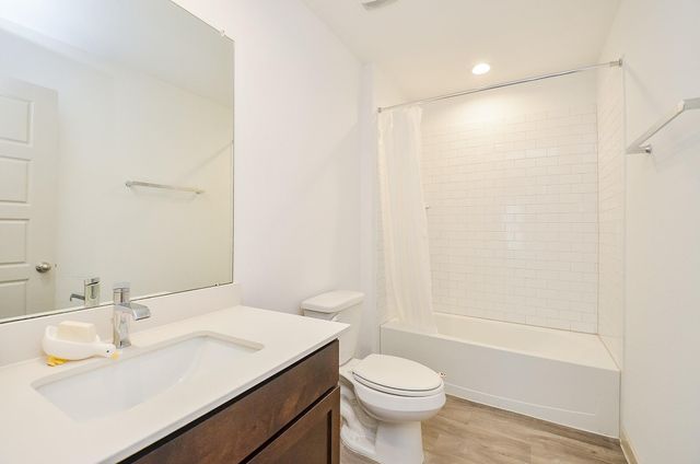 2804 Wingmore Lane, Houston, TX 77047