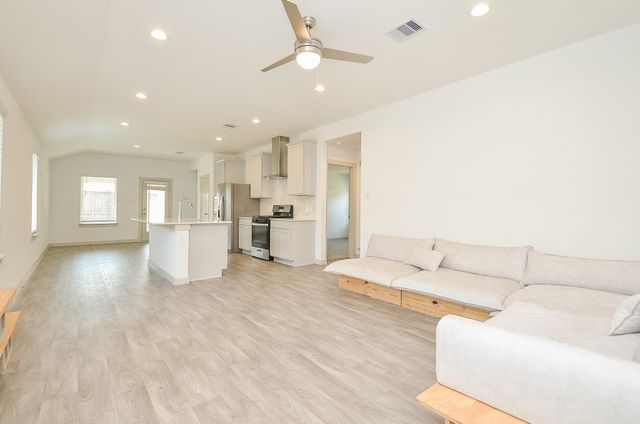 2804 Wingmore Lane, Houston, TX 77047