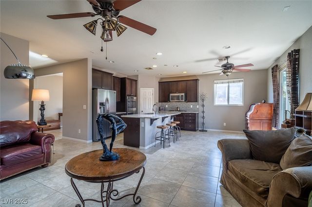 11211 Carlin Farms Street, Las Vegas, NV 89179