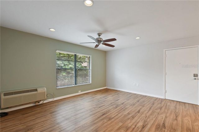 136 W AMERICA STREET 34, Orlando, FL 32801