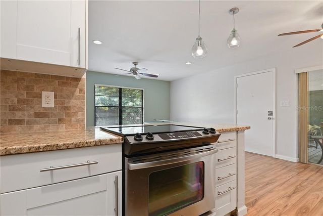 136 W AMERICA STREET 34, Orlando, FL 32801