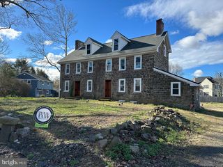 857 RIVER RD, Yardley, PA 19067