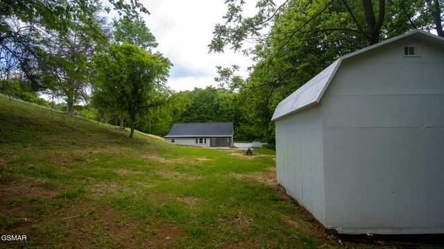 1445 River Road, New Market, TN 37820