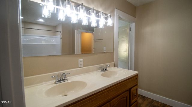 1445 River Road, New Market, TN 37820