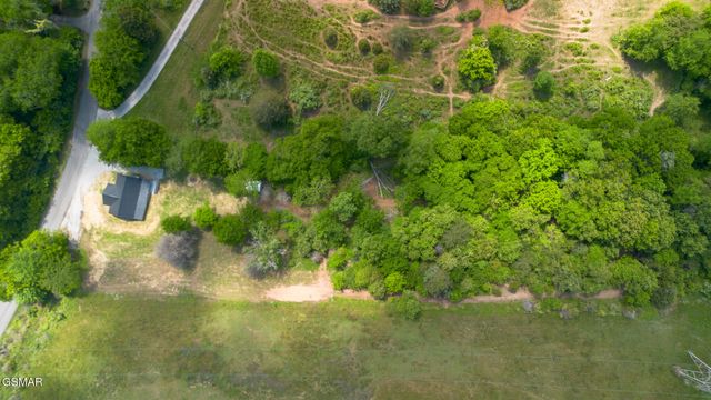 1445 River Road, New Market, TN 37820