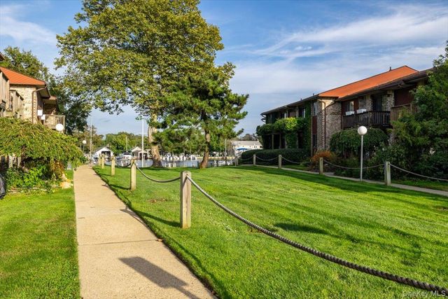 263 River Avenue 19, Patchogue, NY 11772