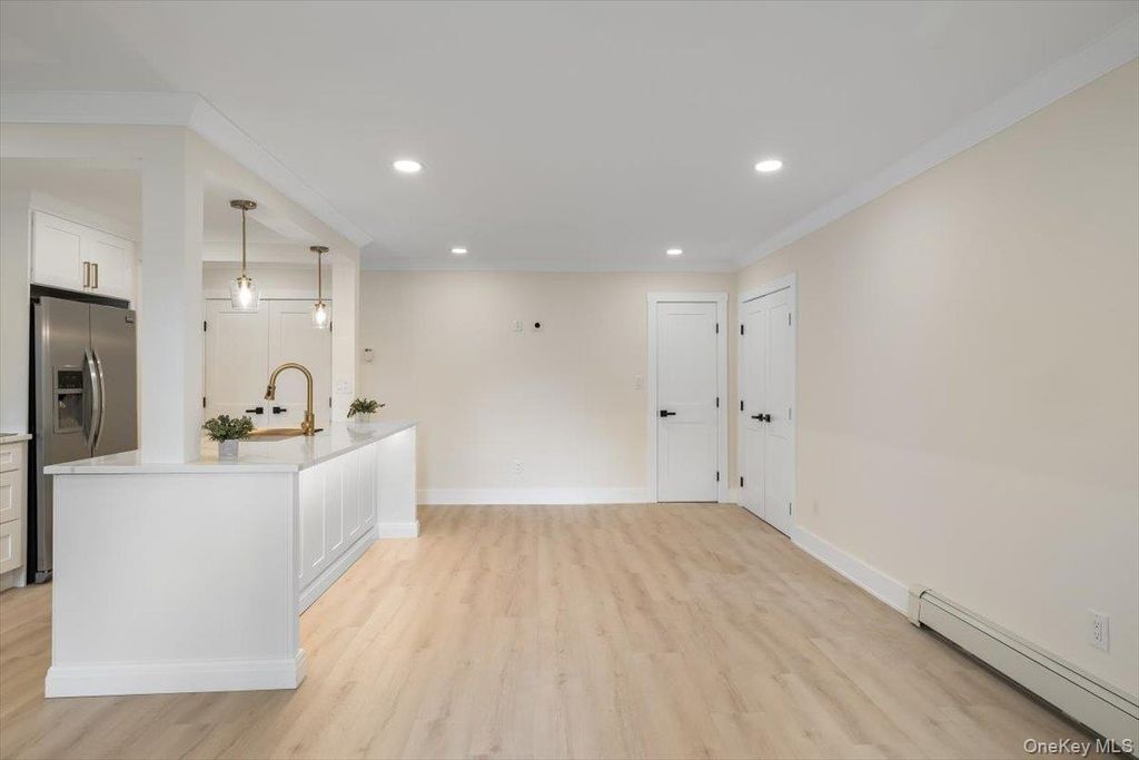 263 River Avenue 19, Patchogue, NY 11772 — photo 4