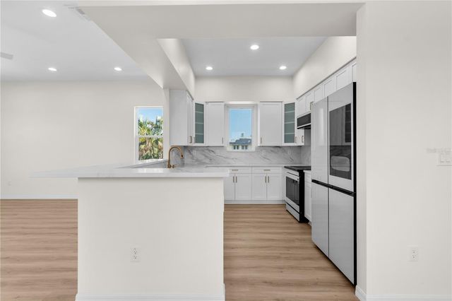 4234 4TH STREET S, St Petersburg, FL 33705