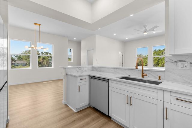 4234 4TH STREET S, St Petersburg, FL 33705