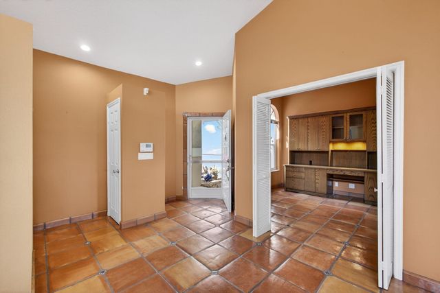 1404 Mahogany Place, Palm Beach Gardens, FL 33418