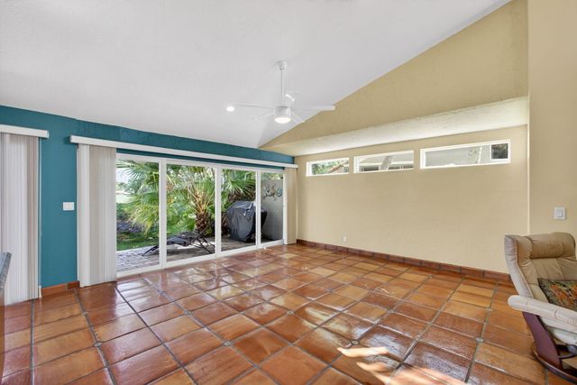 1404 Mahogany Place, Palm Beach Gardens, FL 33418