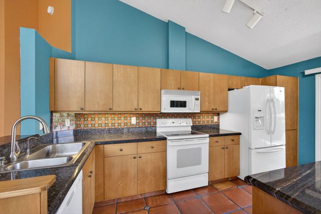 1404 Mahogany Place, Palm Beach Gardens, FL 33418