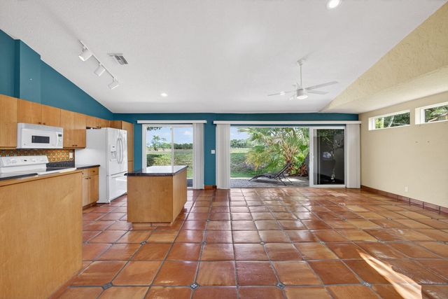 1404 Mahogany Place, Palm Beach Gardens, FL 33418